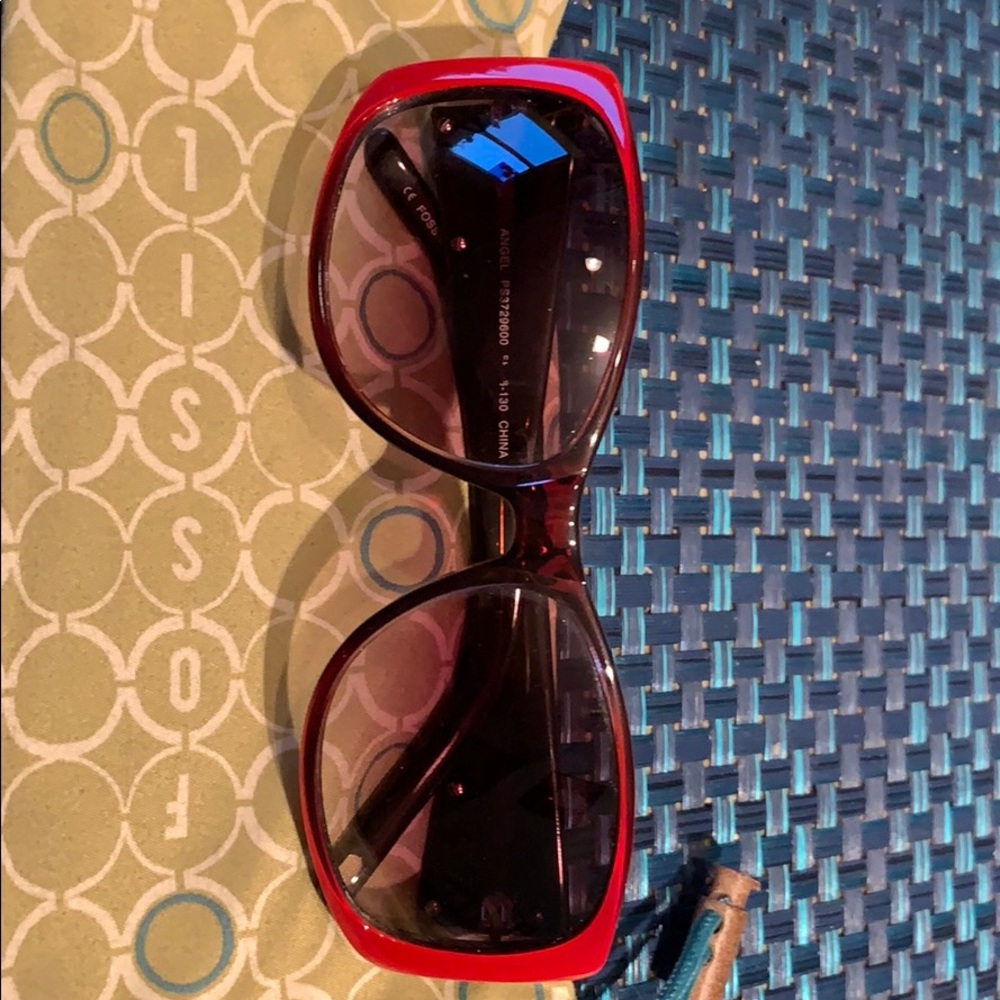 Never worn Fossil sunglasses!